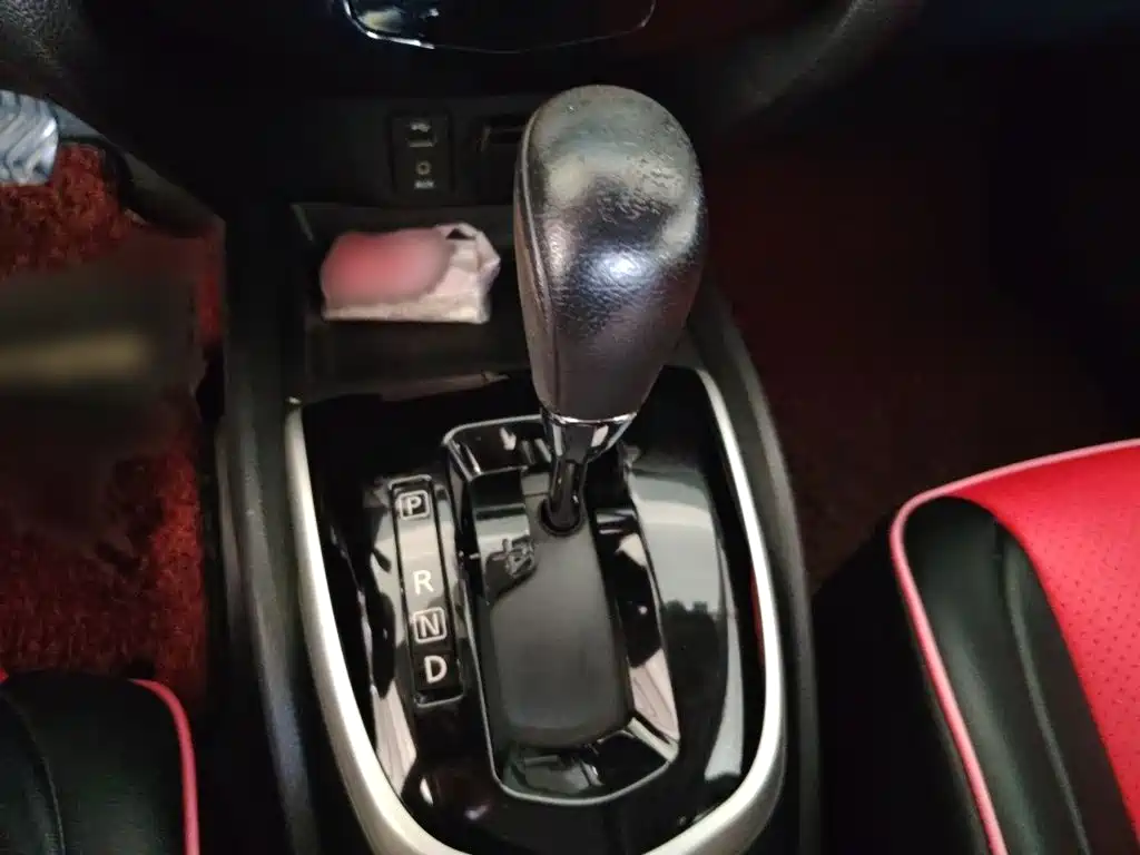 Nissan Qashqai — миниатюра 7