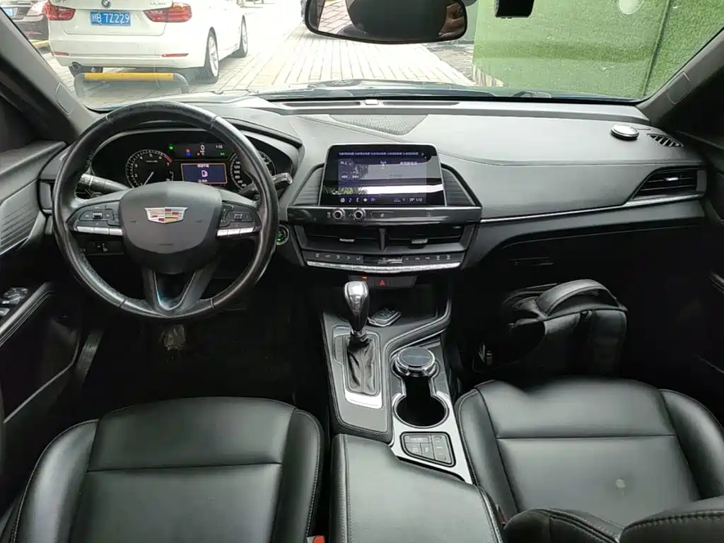 Cadillac CT4 — миниатюра 10