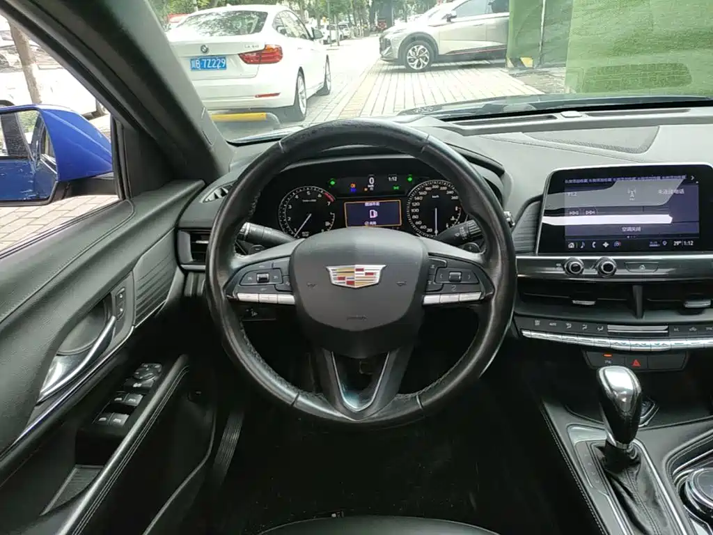 Cadillac CT4 — миниатюра 11