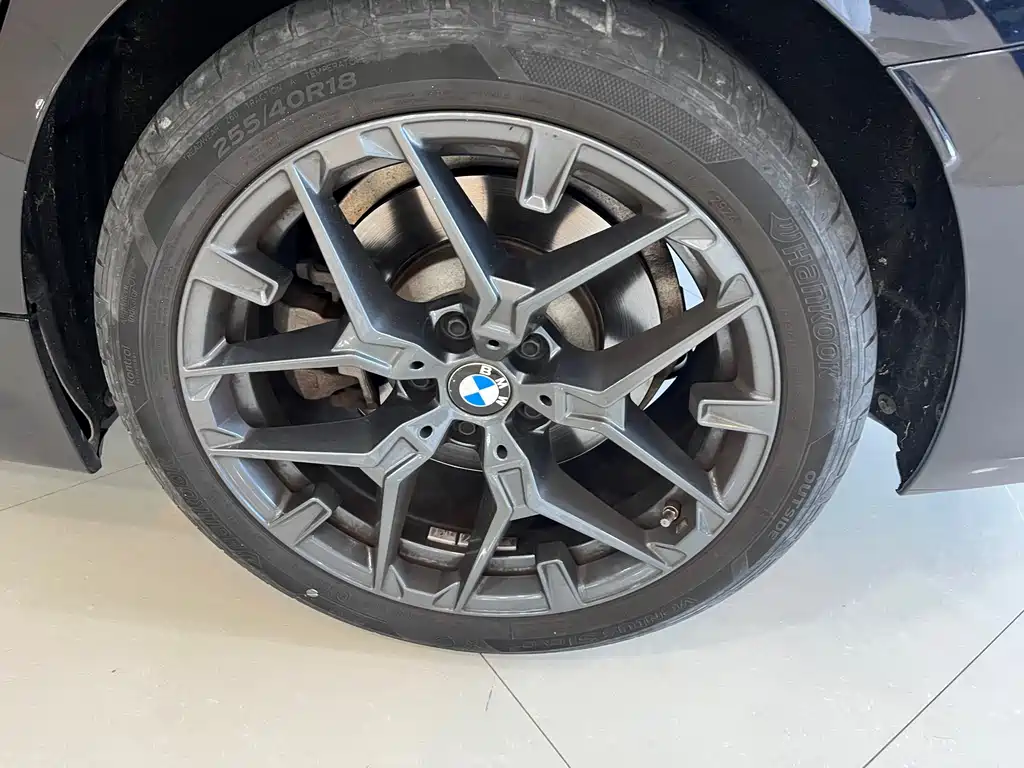 BMW 3 Series — миниатюра 14