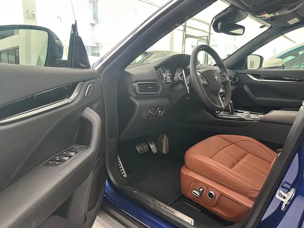 Maserati Levante 2023 2.0T GT