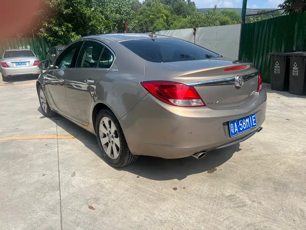 Buick Regal — миниатюра 5