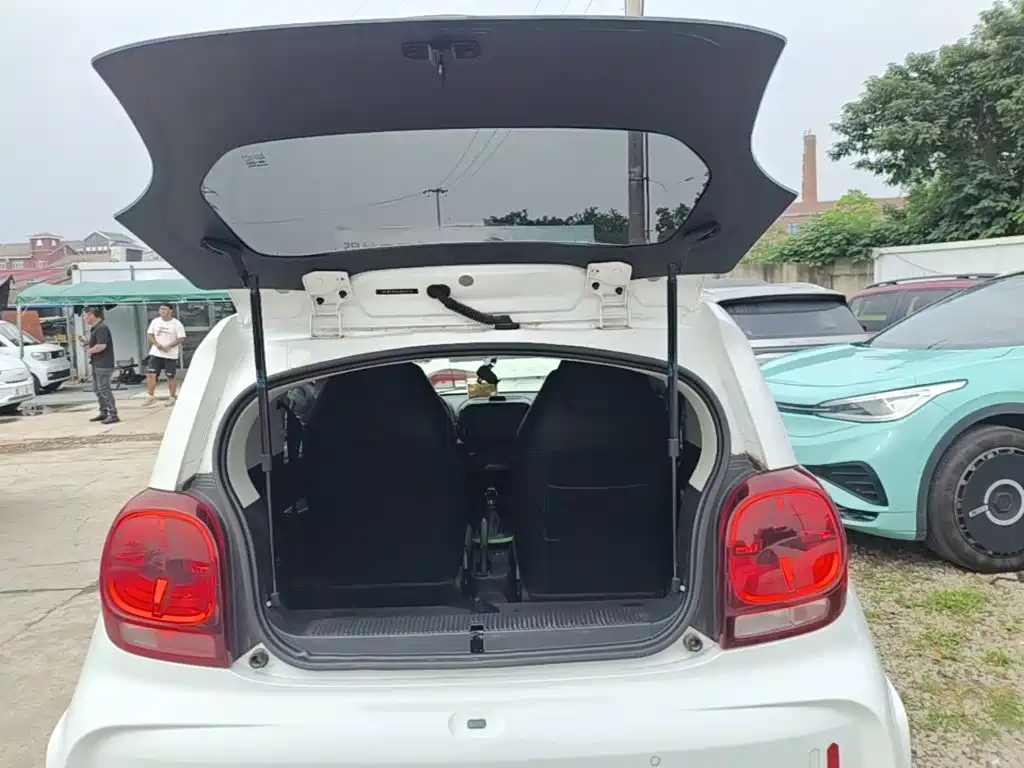 Roewe Clever — миниатюра 19