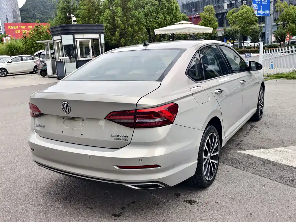Volkswagen Lavida 2019 280TSI DSG Luxury VI