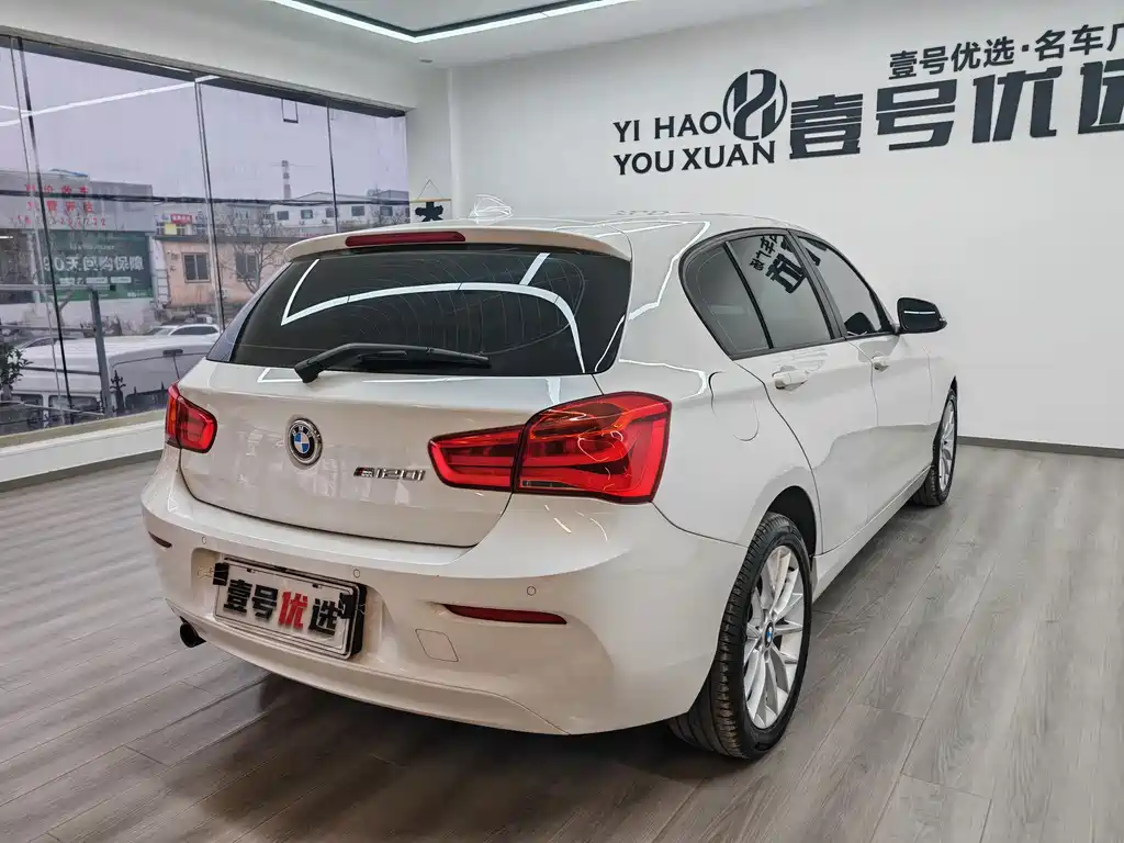 BMW 1 Series 1 2015 120i Lead
