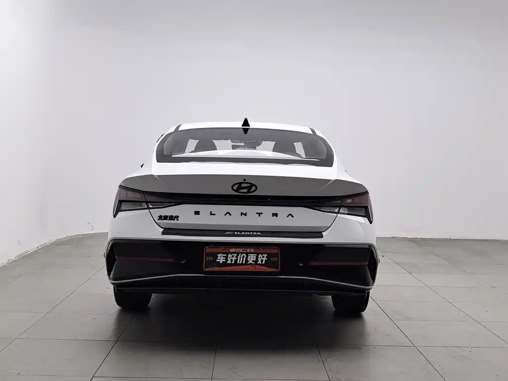 Hyundai Elantra — миниатюра 4
