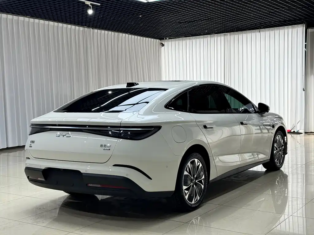 BYD 海豹07 EV — миниатюра 4