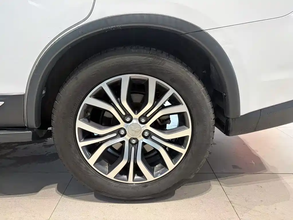 Mitsubishi Outlander — миниатюра 15
