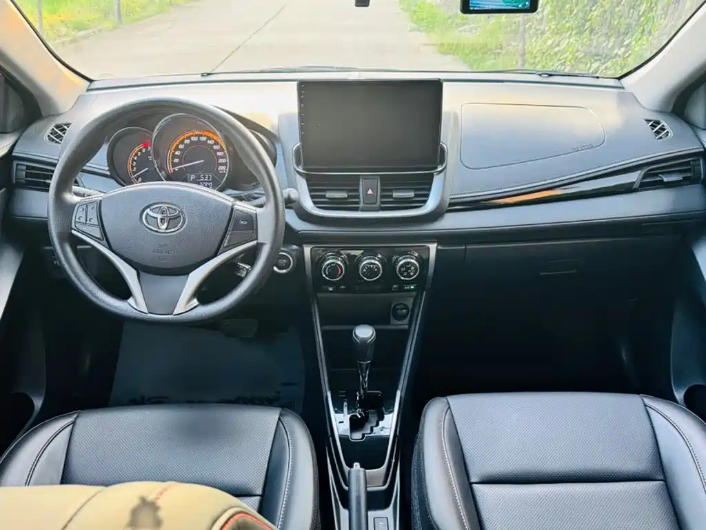 Toyota Yaris L — миниатюра 11