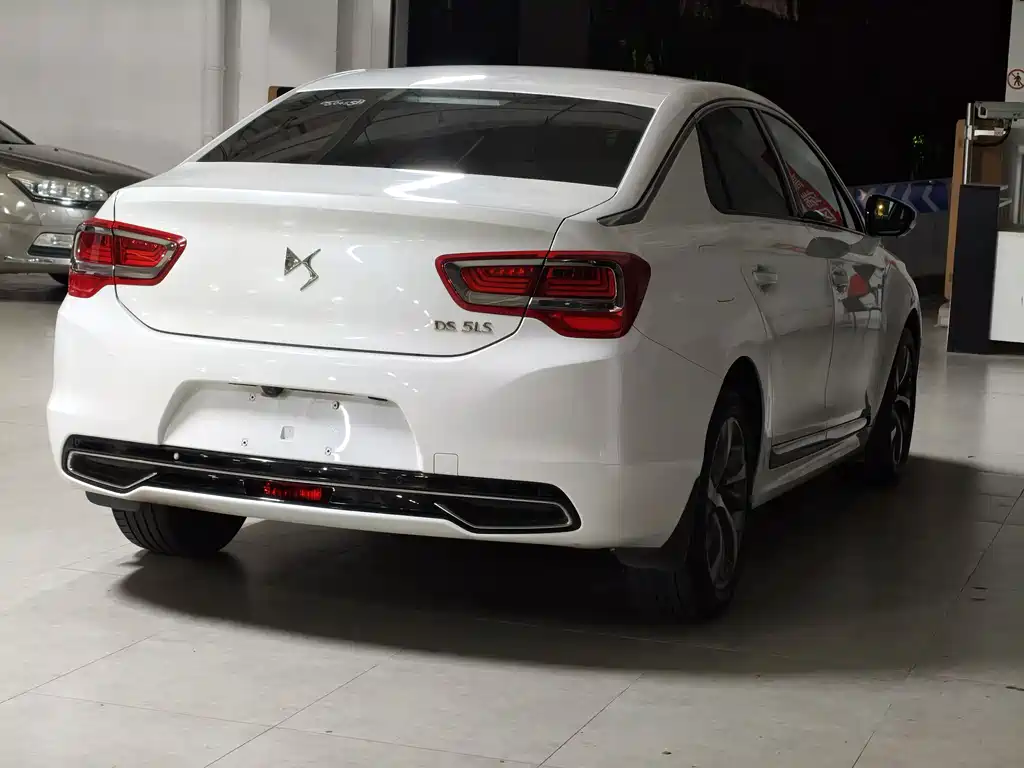 DS 5LS 1.6T Luxury Edition THP160, фото 5