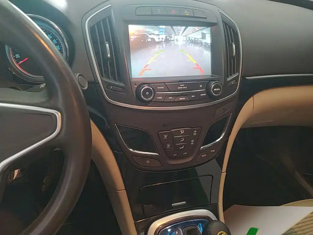 Buick Regal — миниатюра 13