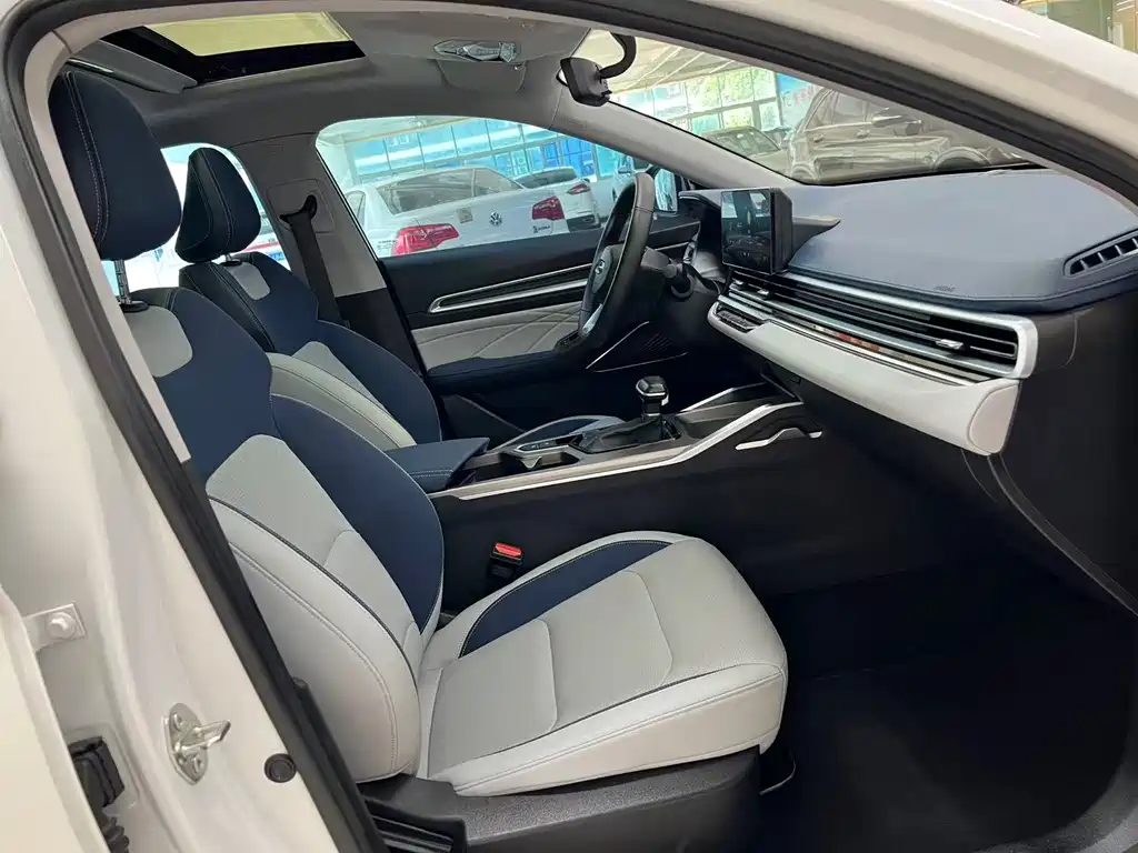 Geely Emgrand — миниатюра 7