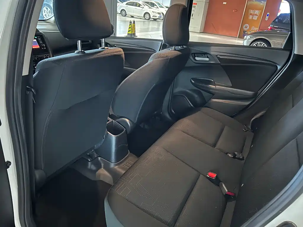 Honda Fit — миниатюра 14