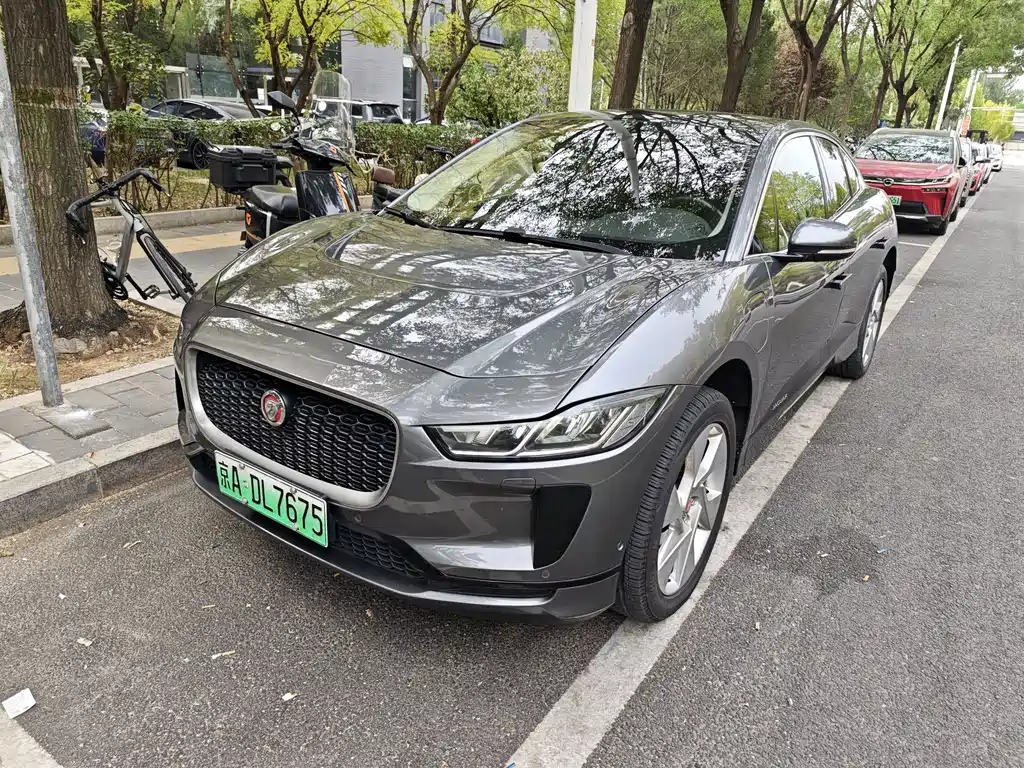 Jaguar I-PACE — миниатюра 5