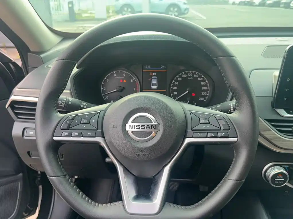 Nissan Teana — миниатюра 5