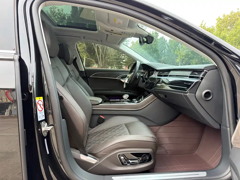Audi A8 — миниатюра 11
