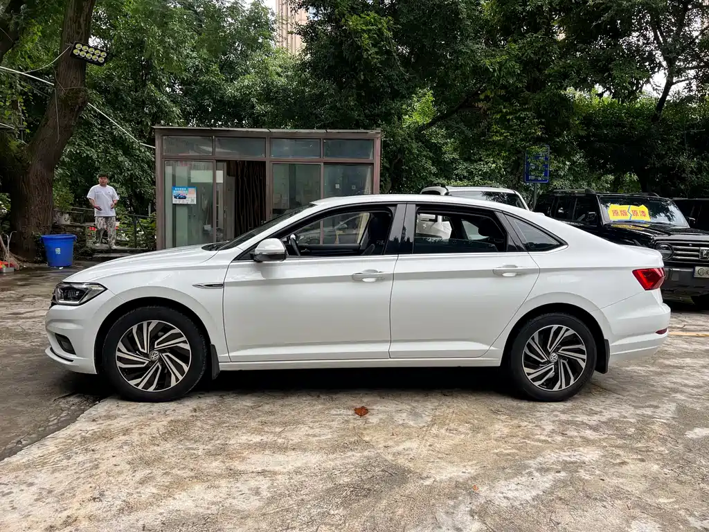 Volkswagen Sagitar 2022 280TSI DSG
