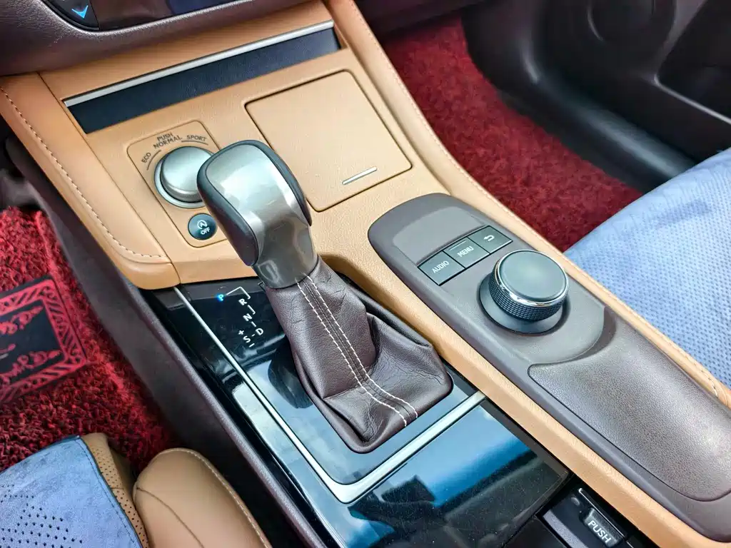 Lexus ES 2015 200 Elite