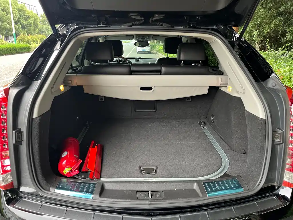 Cadillac SRX — миниатюра 10