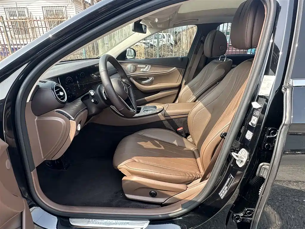 Mercedes-Benz E-Class E 2022 E 300 L Luxury