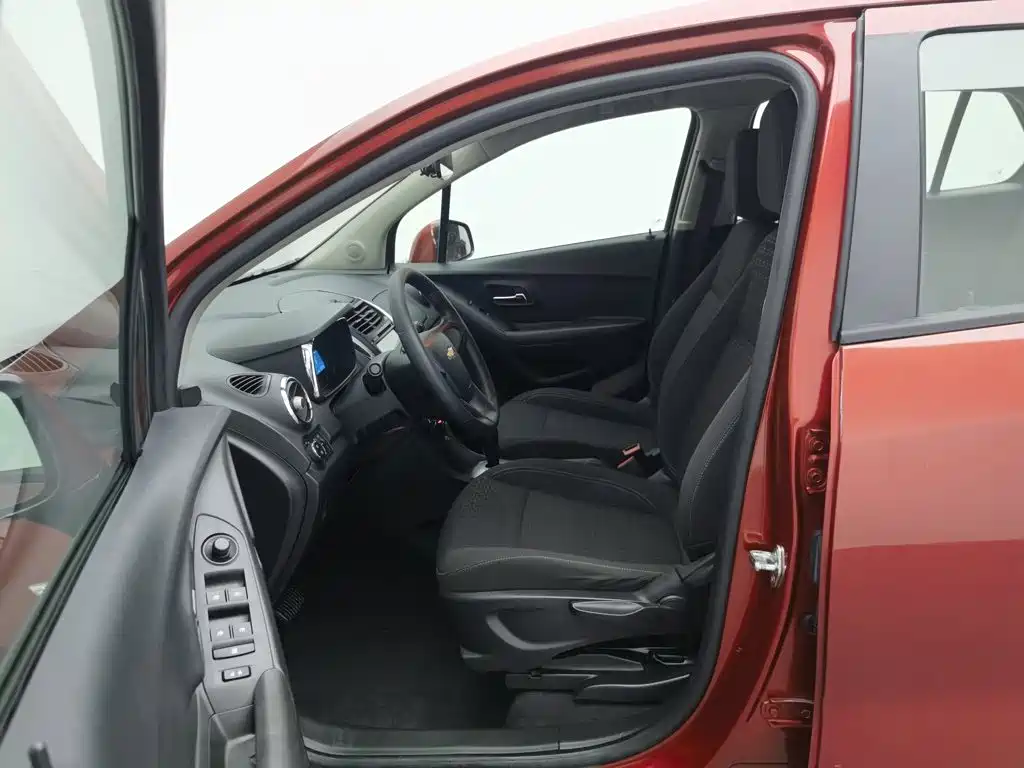 Chevrolet Trax — миниатюра 10