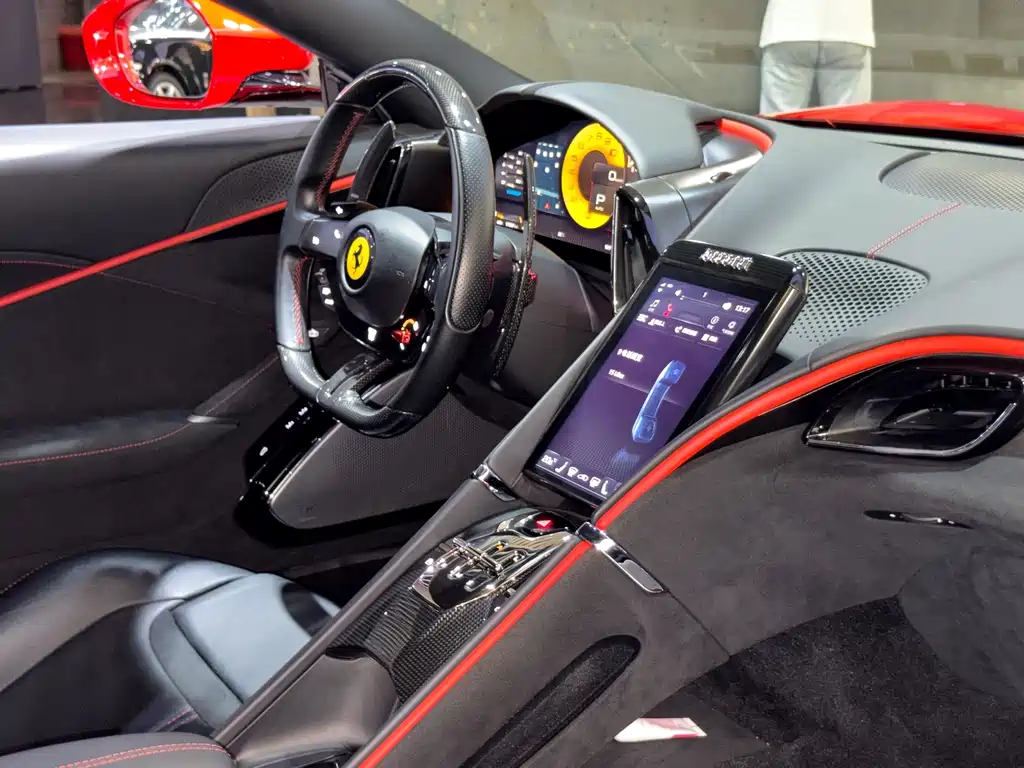 Ferrari Roma — миниатюра 20