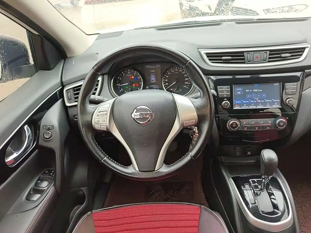 Nissan Qashqai — миниатюра 11
