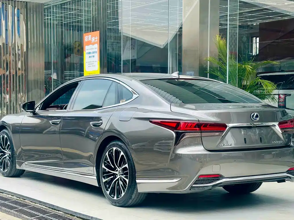 Lexus LS 2021 500h Executive