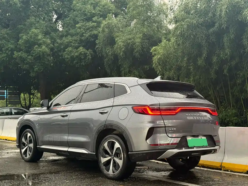 BYD PLUS New Energy — миниатюра 6