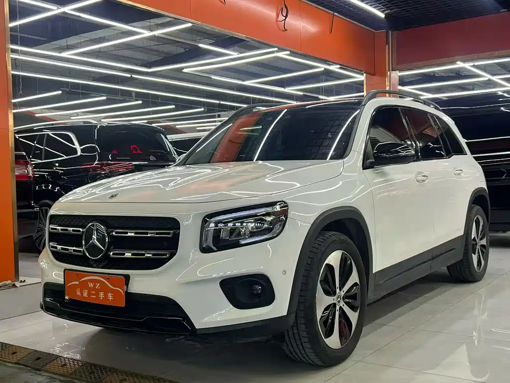 Купить Mercedes-Benz GLB