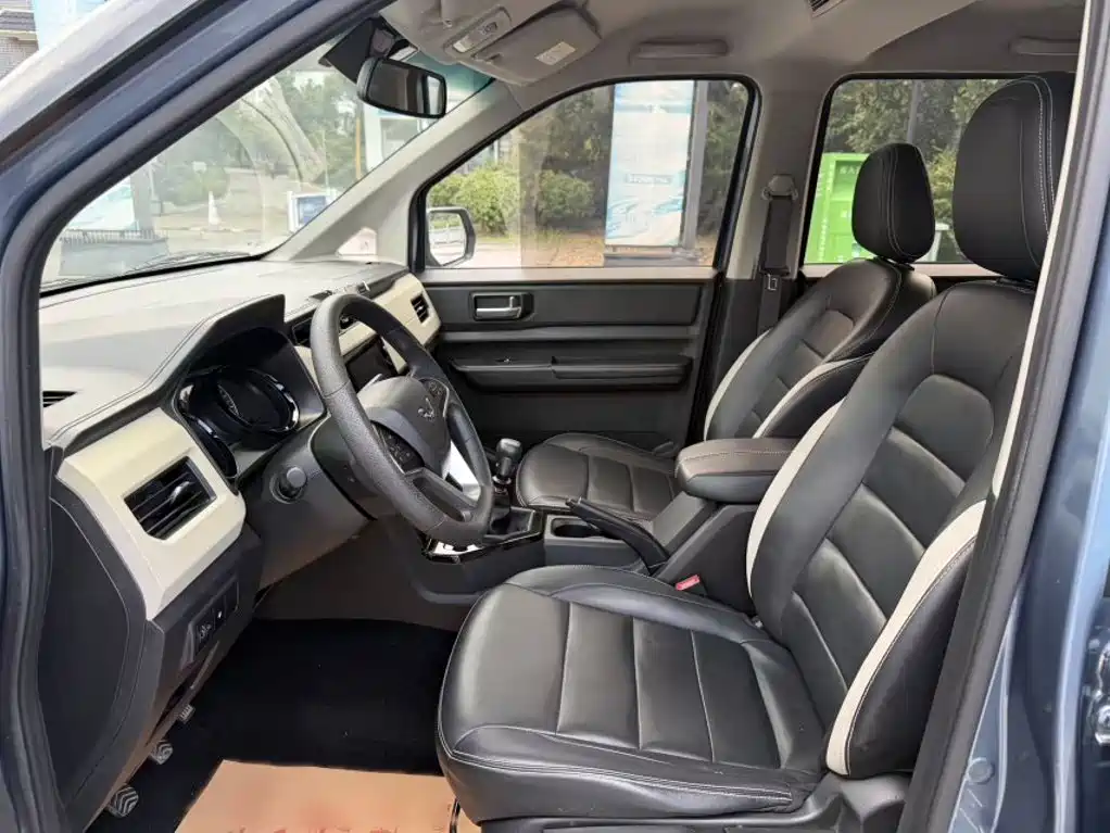 Wuling Hongguang PLUS — миниатюра 14