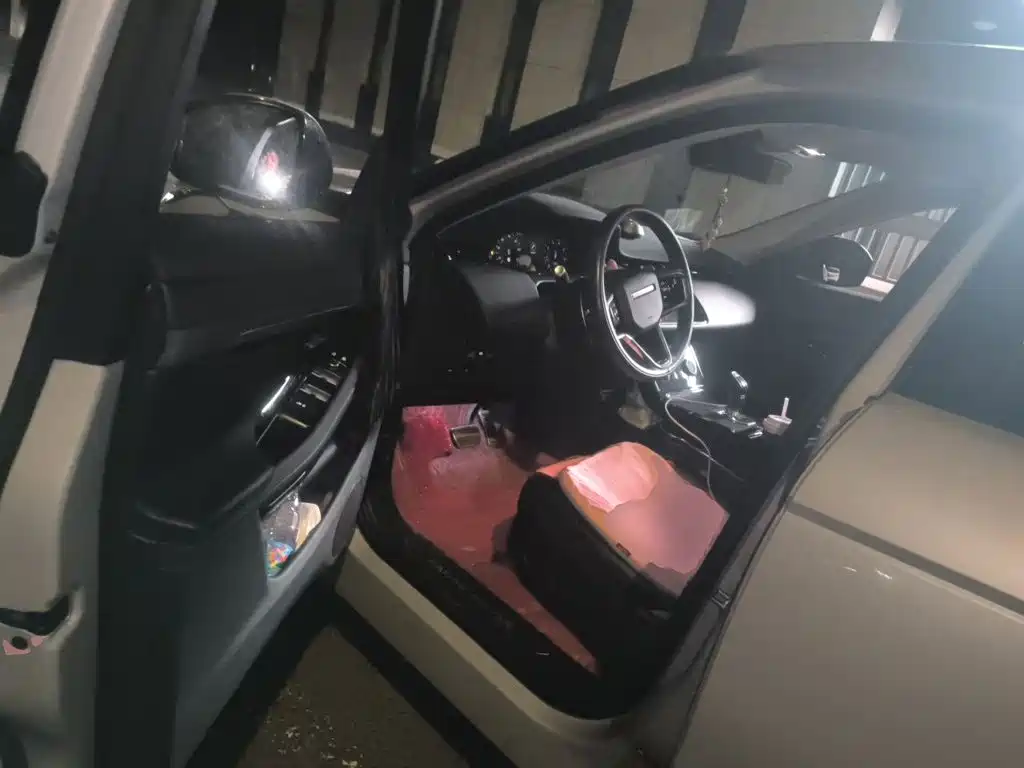 Land Rover Evoque — миниатюра 12