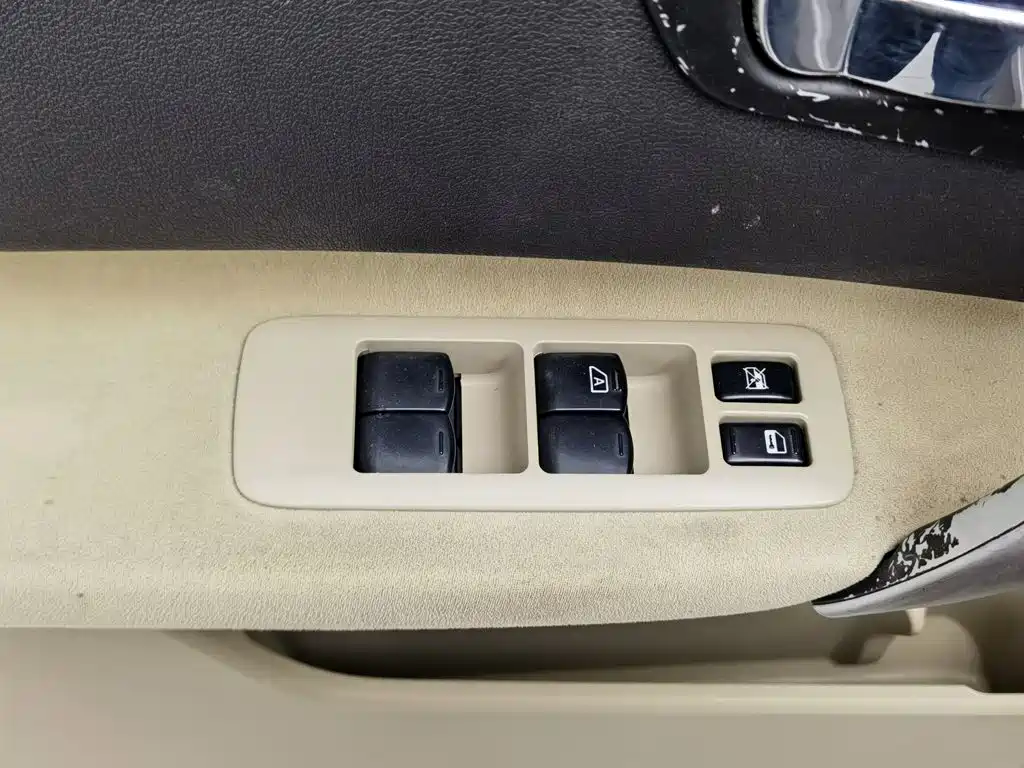 Nissan Qashqai — миниатюра 9