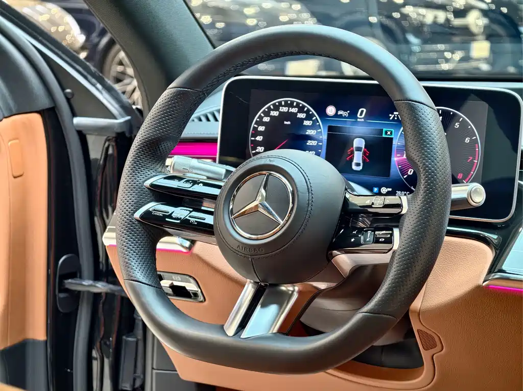 Mercedes-Benz S-Class — миниатюра 22