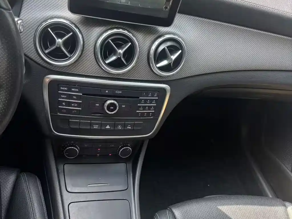 Mercedes-Benz GLA — миниатюра 5