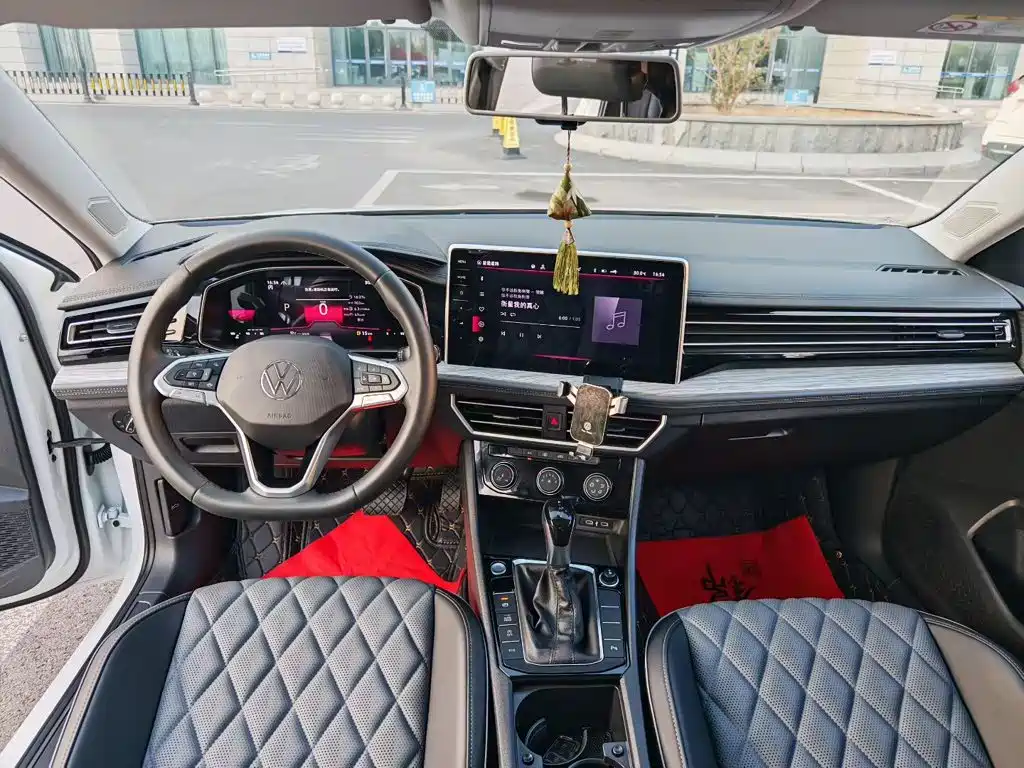 Volkswagen Sagitar — миниатюра 5