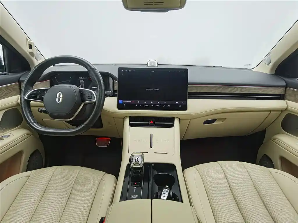 AITO ASK THE WORLD M7