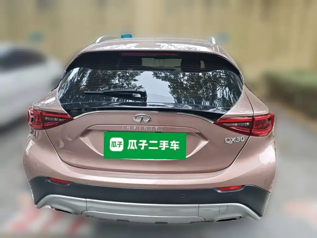 Infiniti QX30 — миниатюра 5
