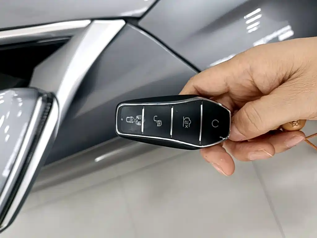BYD Han — миниатюра 9
