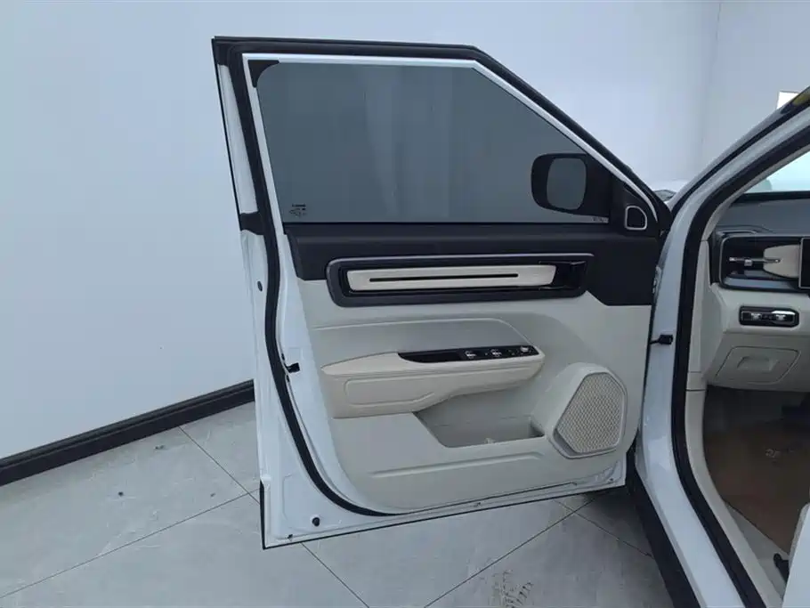 GEELY AUTOMOBILE GEELY ICON