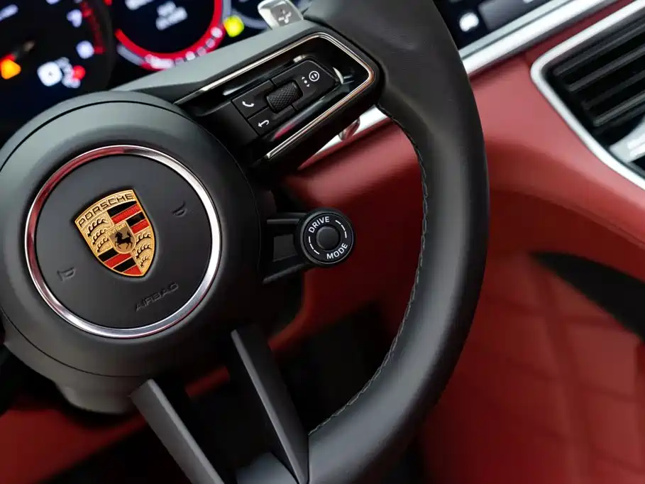 Porsche Panamera — миниатюра 24