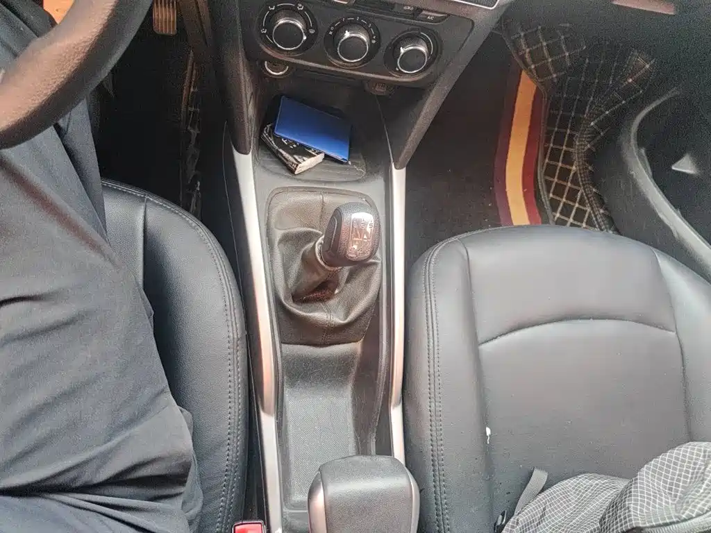 Citroen Elysee — миниатюра 10