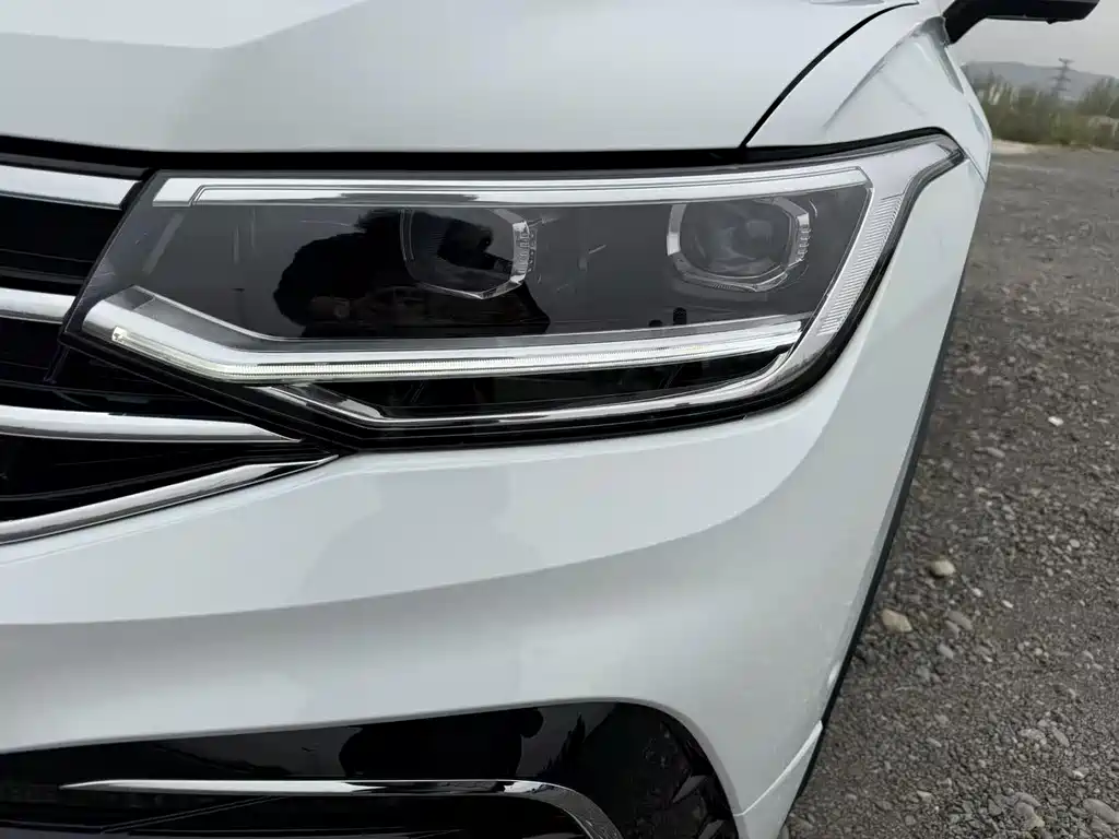 Volkswagen Tiguan L — миниатюра 9