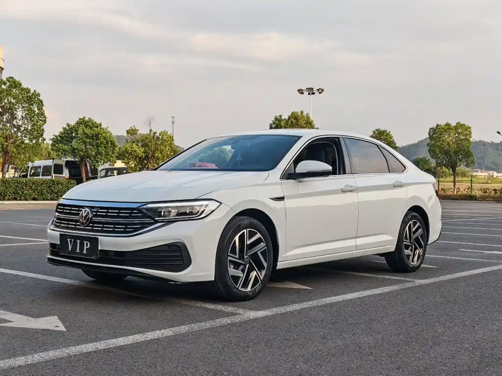 Volkswagen Sagitar — миниатюра 2