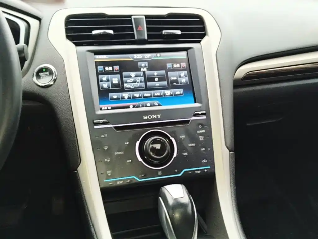 Ford Mondeo — миниатюра 13