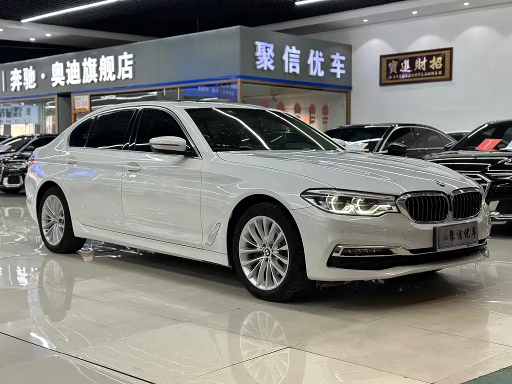 BMW 5 SERIES