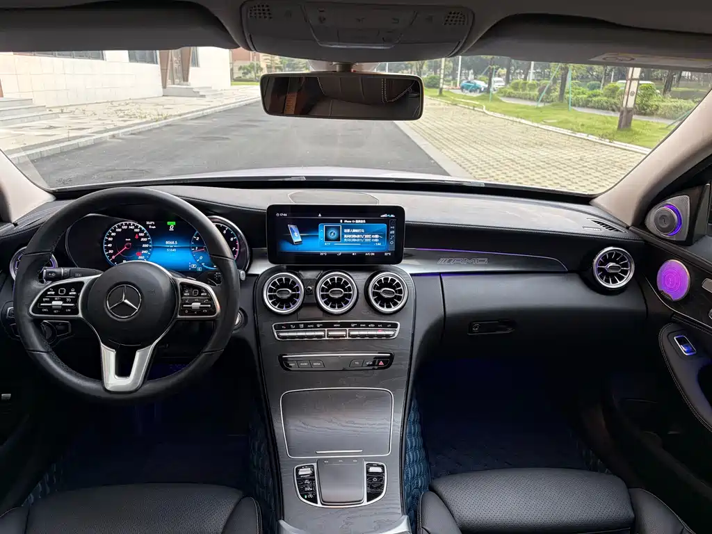 Mercedes-Benz C-Class — миниатюра 6