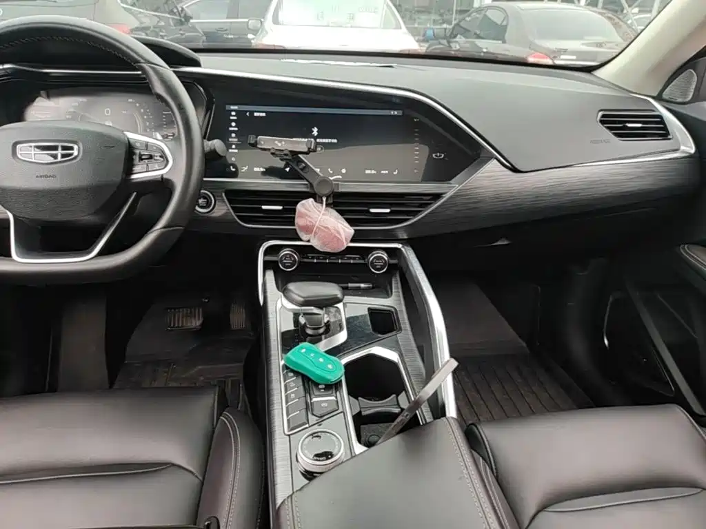 Geely Xingyue — миниатюра 14