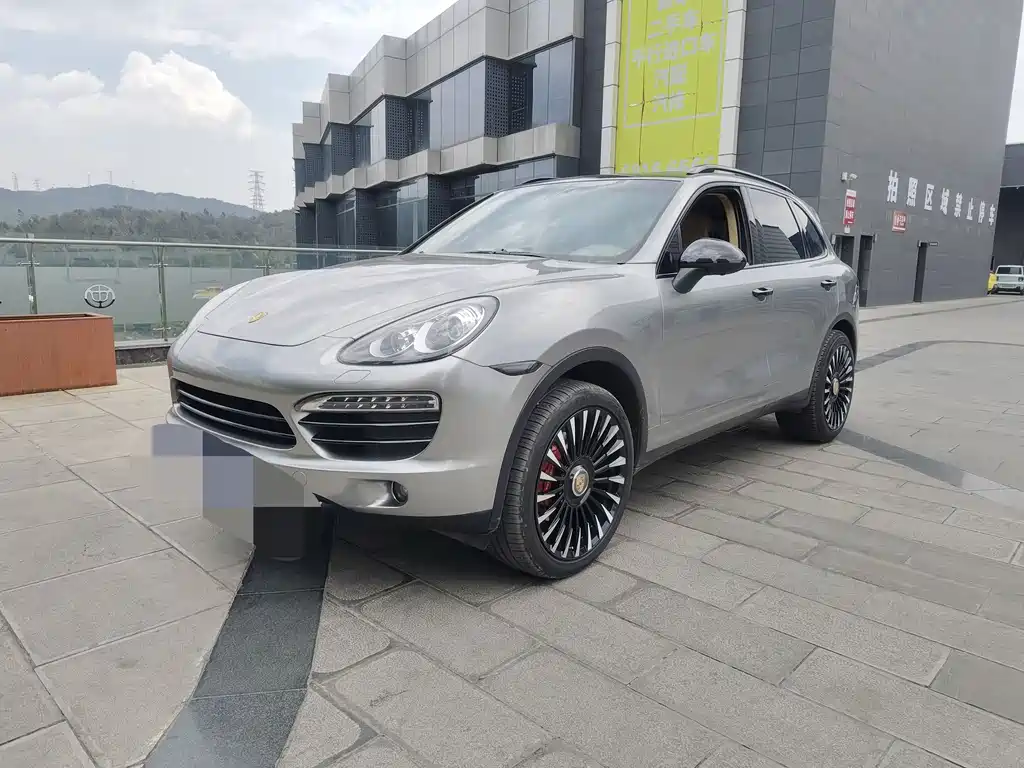 Porsche Cayenne 2015