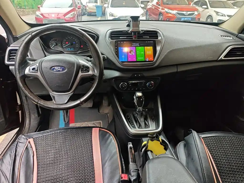 Ford Escort — миниатюра 10